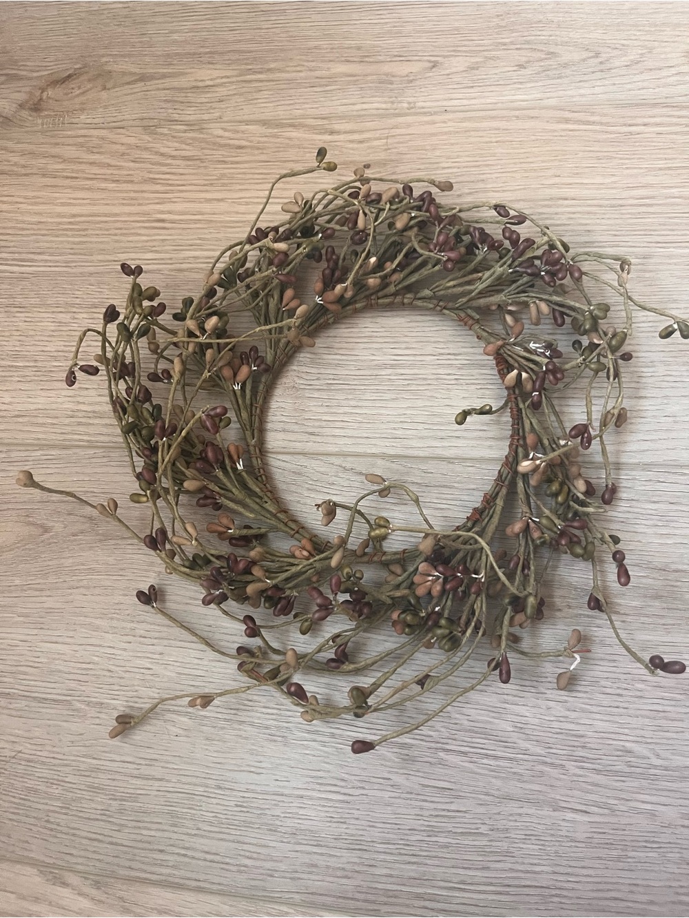 Primitive Wreath/Candle Surround Decor